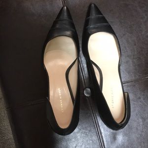 Etienne Aigner black pumps